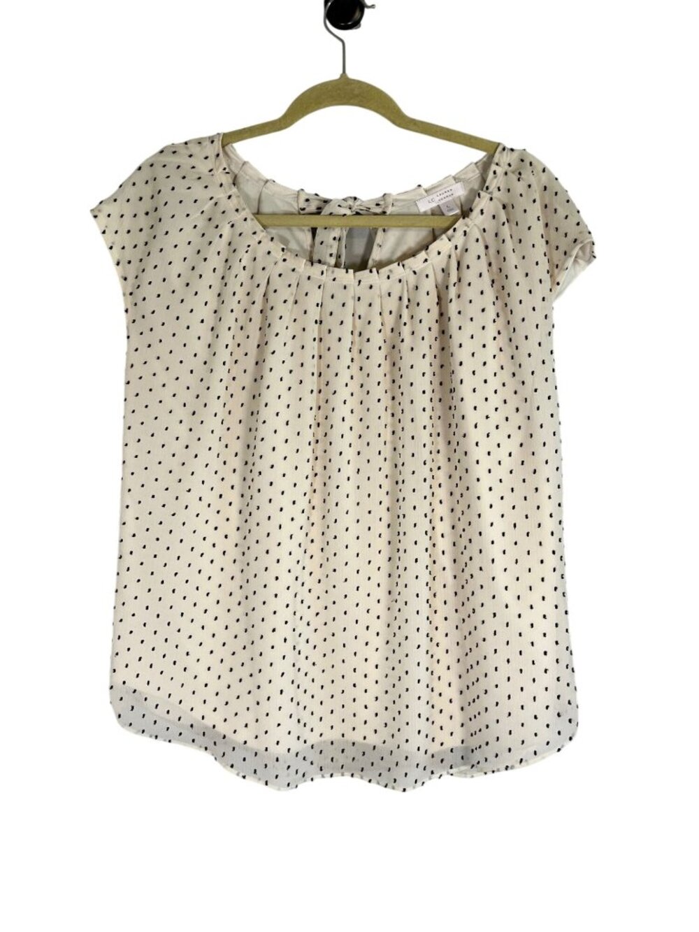 Neutral Polka Dot Pleated Top L Resort Preppy Feminine Flowy Artsy Western Chic